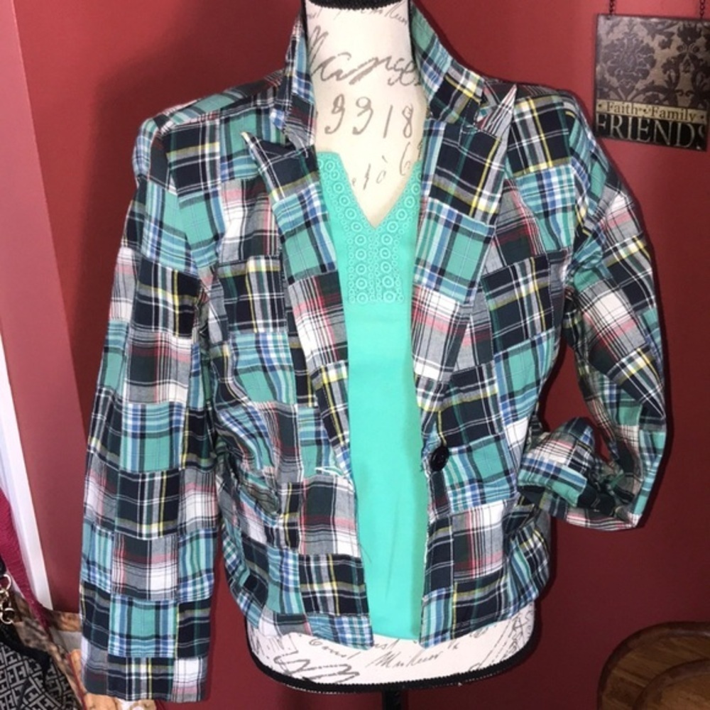 Multi-colored single button short blazer